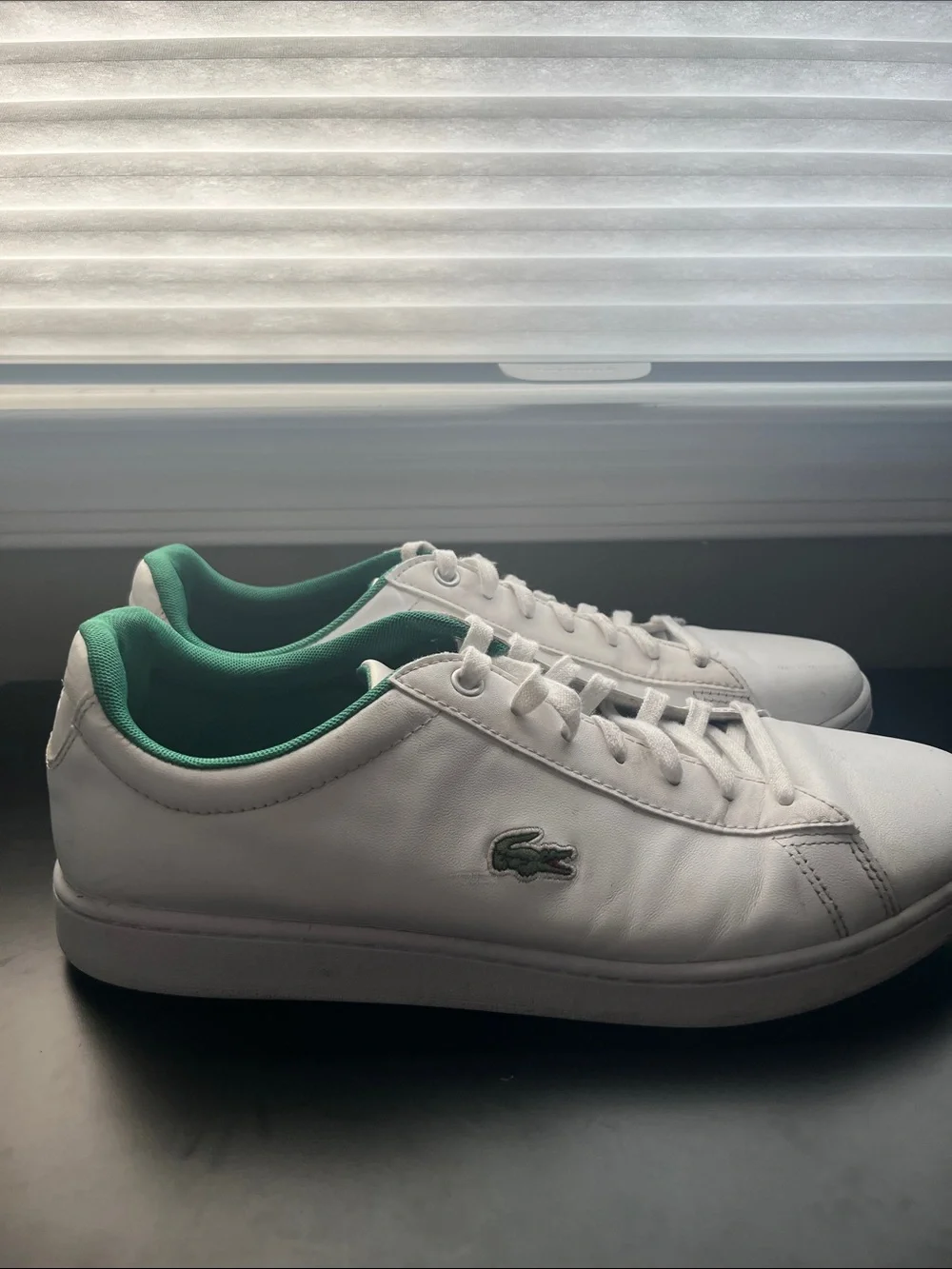 Men’s Lacoste White Leather Low-Top Sneakers with Green Interior